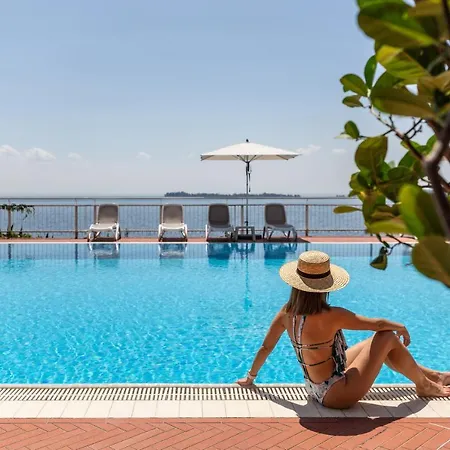 Hotel Villa Florida Suites&Suite Apartments-2