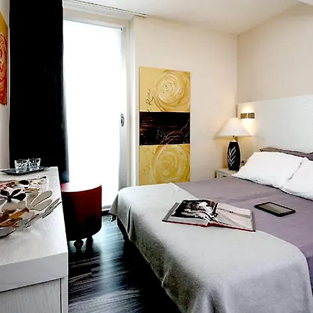 Vittoriale Boutique Hotel Lago Di Garda-3